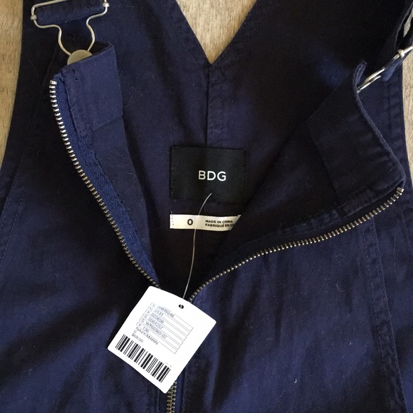 BDG Navy Blue Short Overalls - Picture 6 of 7